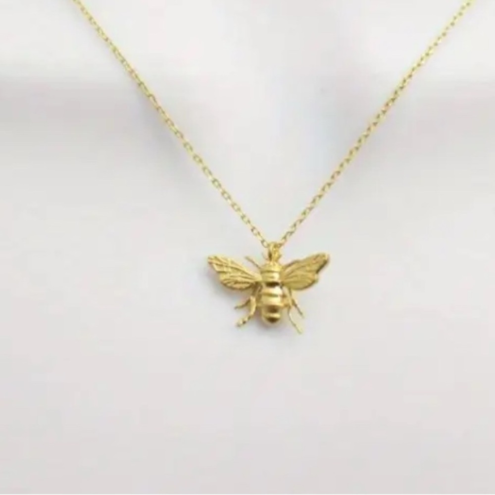 Gold Bee Pendant Necklace